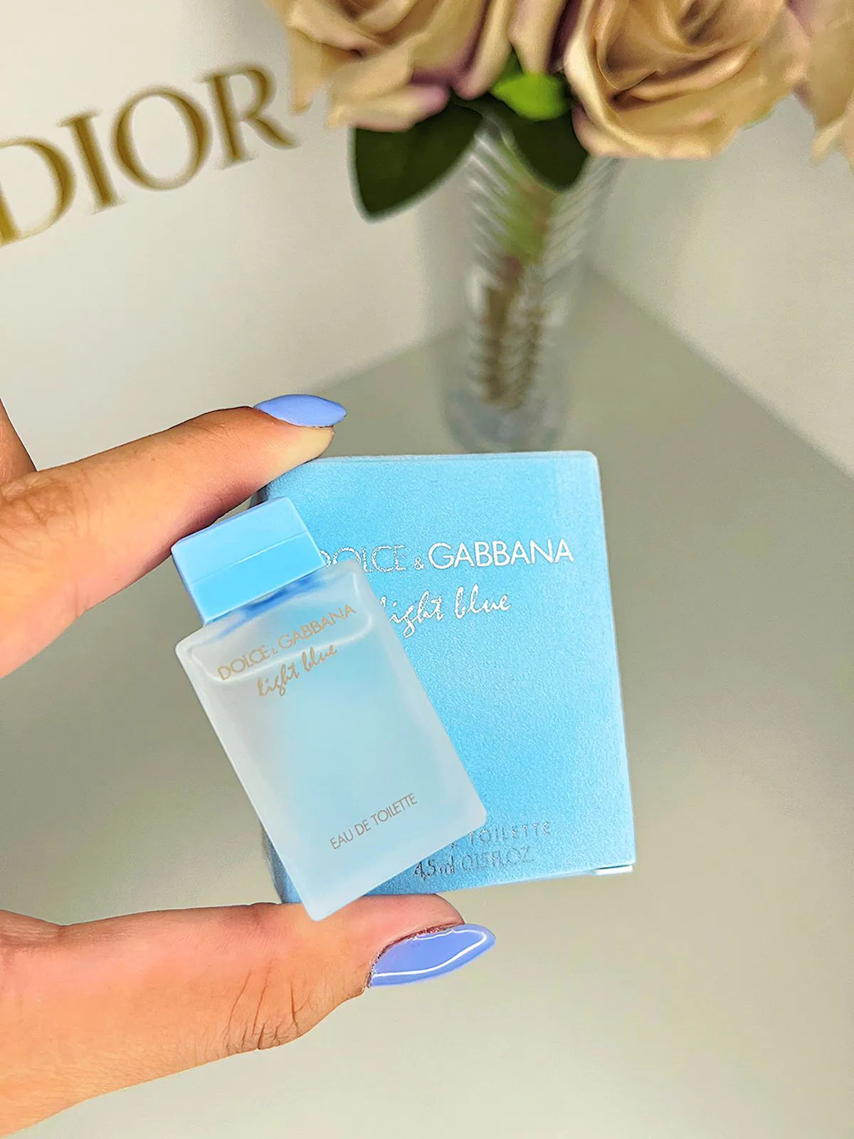 Miniatura Perfume Original Light Blue Eau de Toilette Dolce & Gabbana 4,5 ml - (cópia)